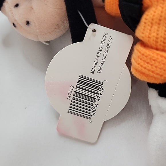 Vintage NWT Disney Where the Magic Begins Goofy Plush Beanie - Picture 7 of 10